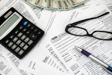 small business advertising and marketing costs may be tax deductible